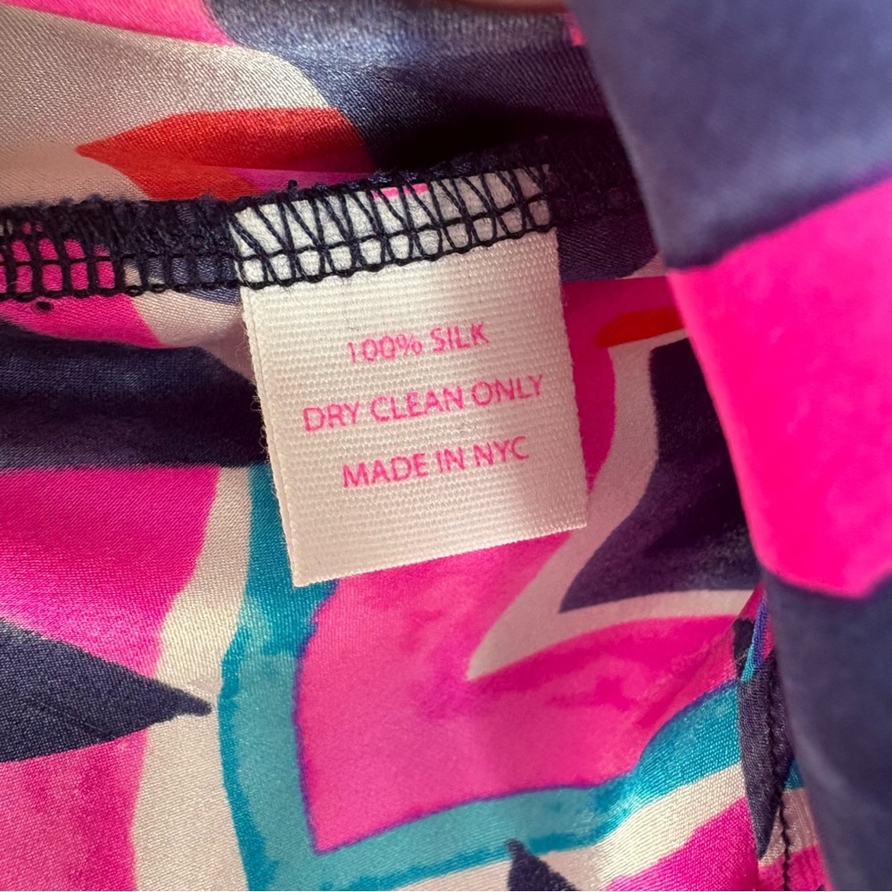 ALICE & OLIVIA Silk Colorful Geometric Print Blouse in Size Small— GORGEOUS!!! - Picture 8 of 9